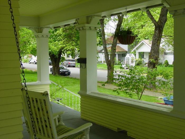 The Mcfarland Inn Bed And Breakfast Coeur d'Alene Exterior photo